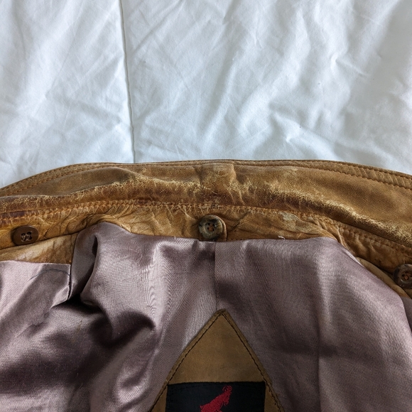 Vintage Men's Leather Bomber Style Jacket, by Cordovan Montreal - Picture 14 of 16